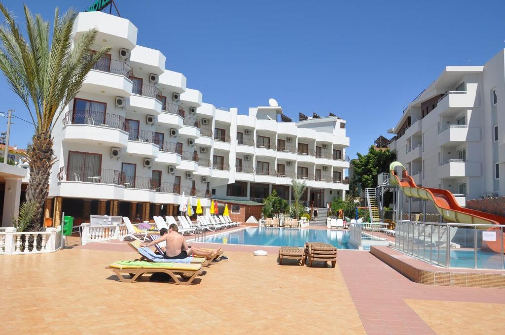 Oz Side Hotel Exterior photo